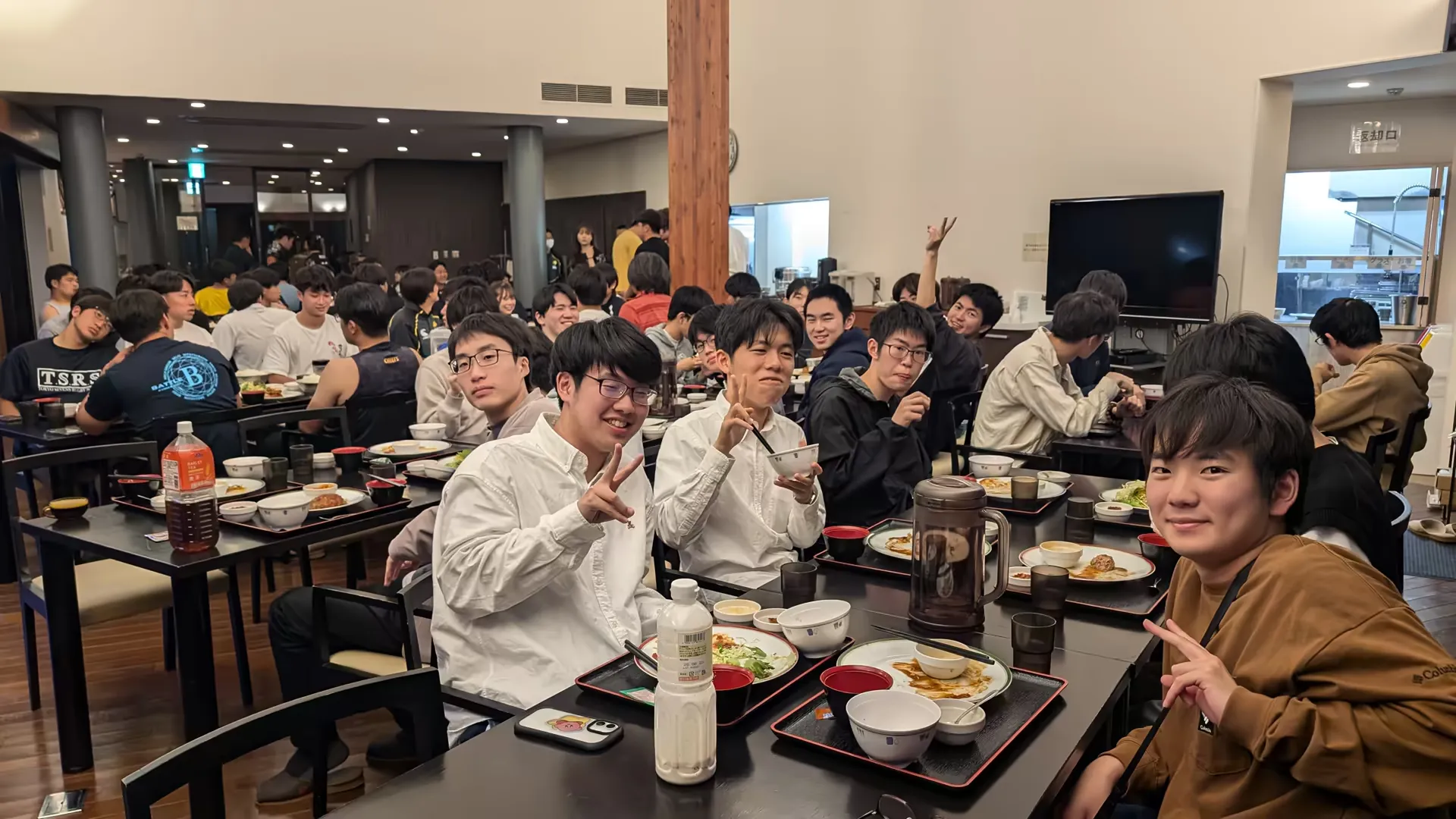 夕食の様子